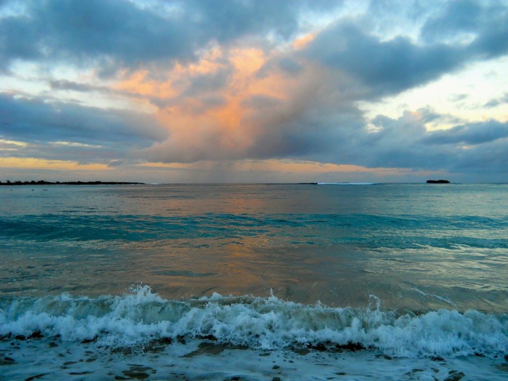 ocean, sunset, waves-144620.jpg